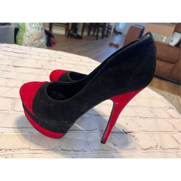 Liliana Size 8 Faux Suede Pump Platform Heels Black Red Sexy Cocktail Pinup Glam - Picture 5 of 9